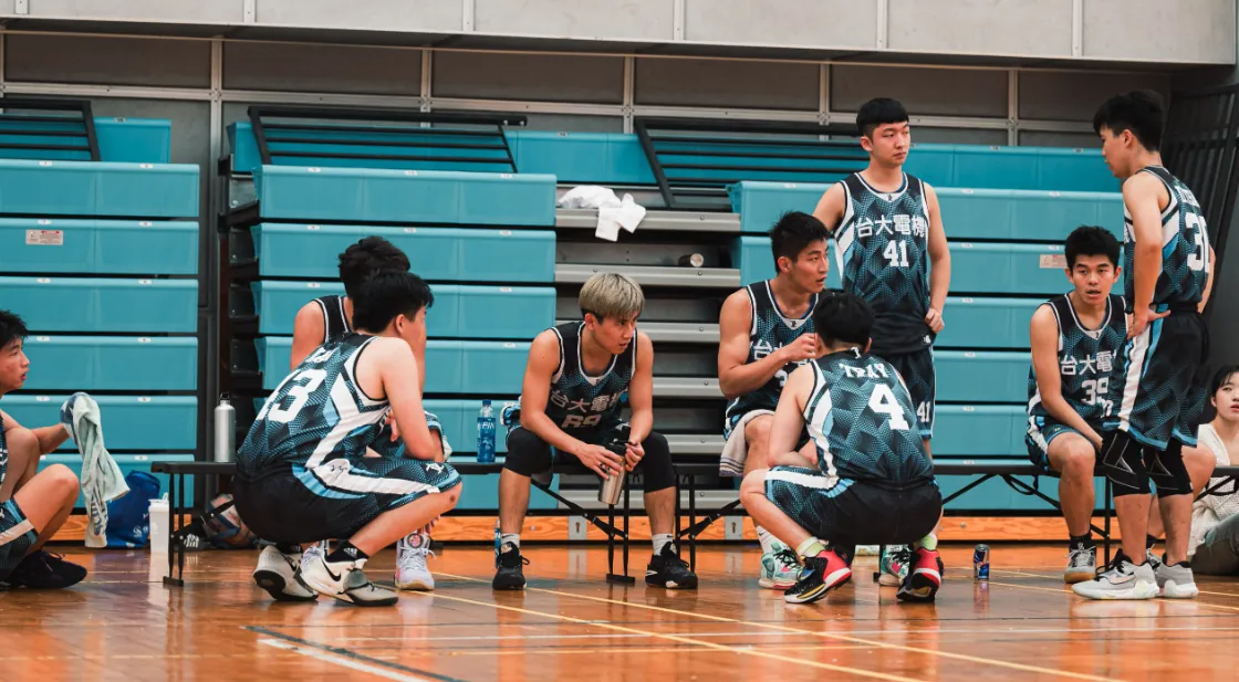 Department Basketball Team, NTU Electrical Engineering photo 2