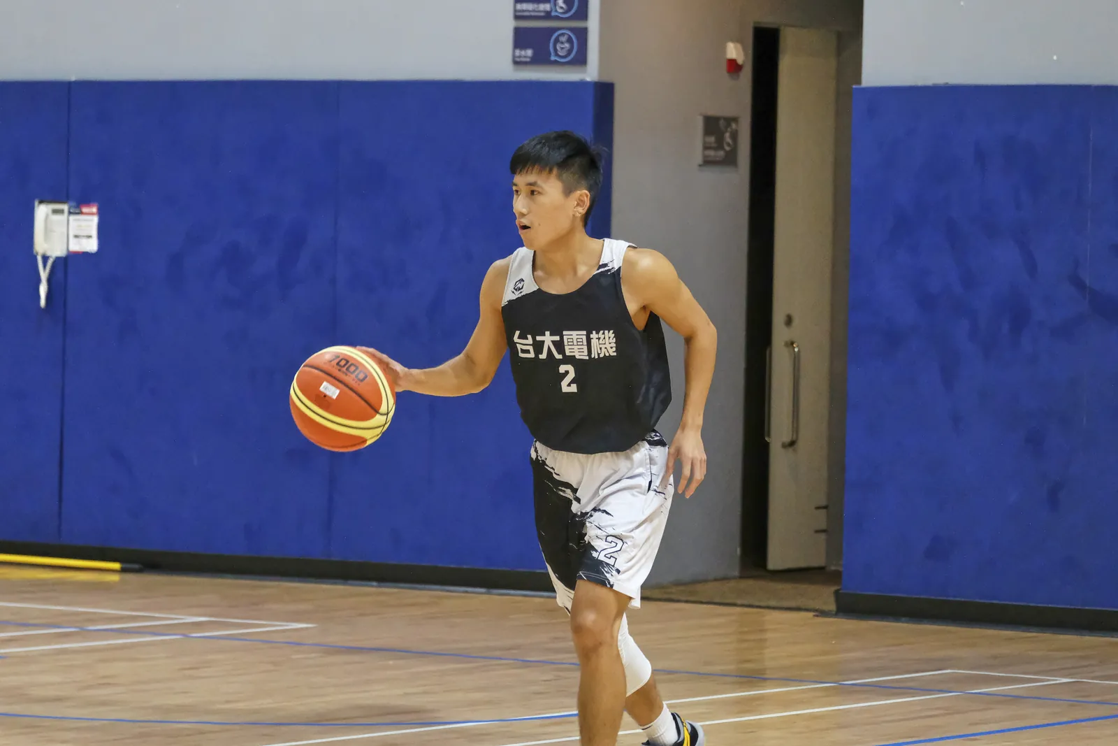 Department Basketball Team, NTU Electrical Engineering photo 8