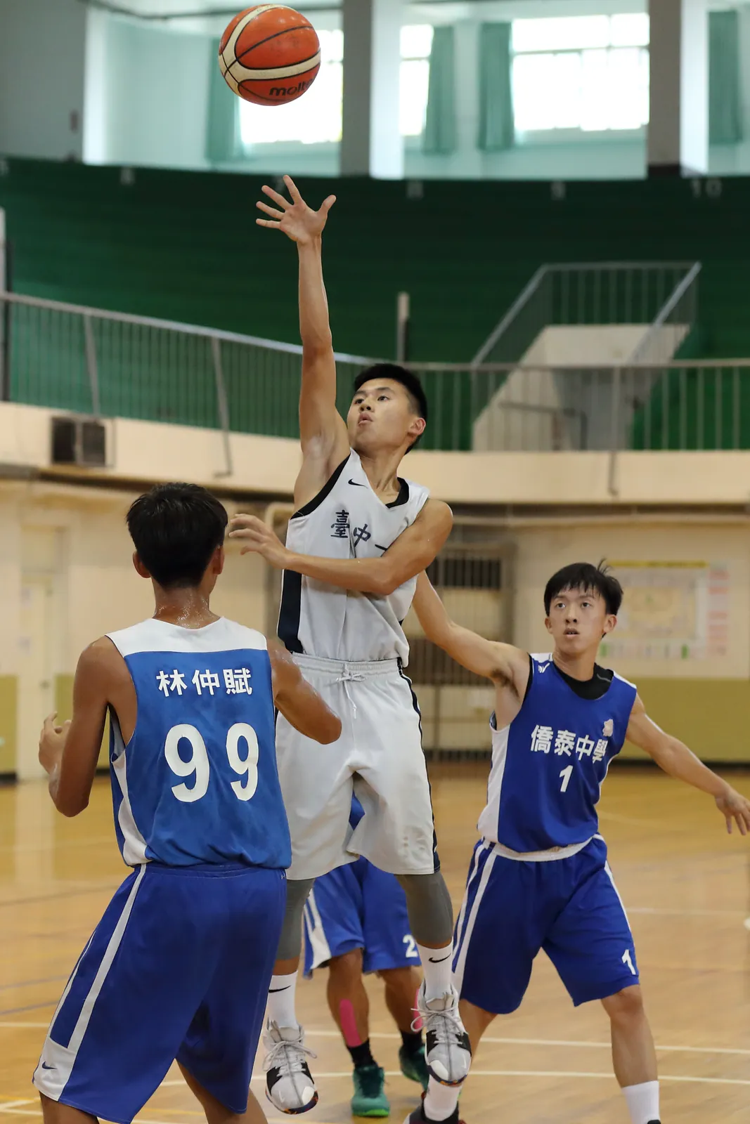 High School Basketball Team, Taichung First Senior High School photo 1