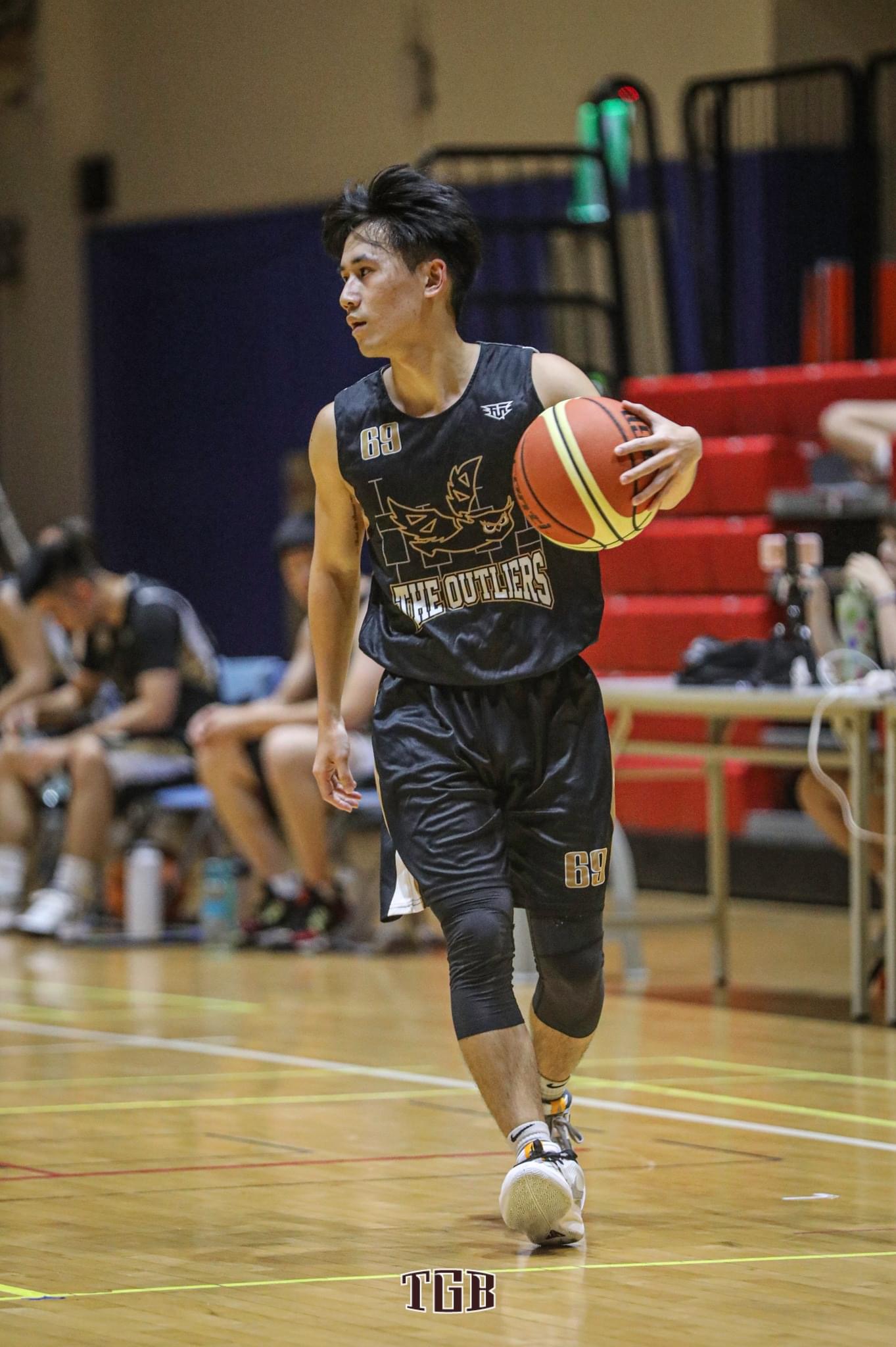 outlier Basketball Team Photo 4